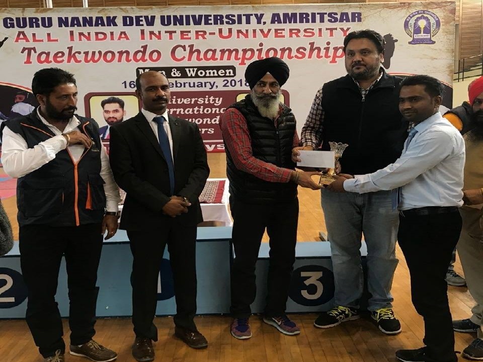 guru nanak university amritsar ( offical )